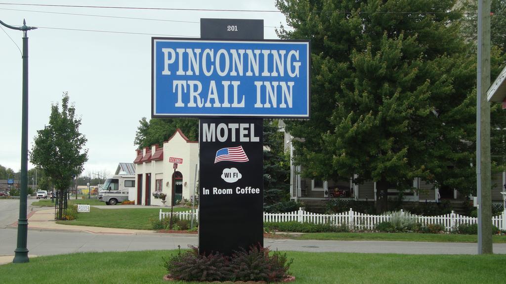 Pinconning Trail Inn Motel Ngoại thất bức ảnh