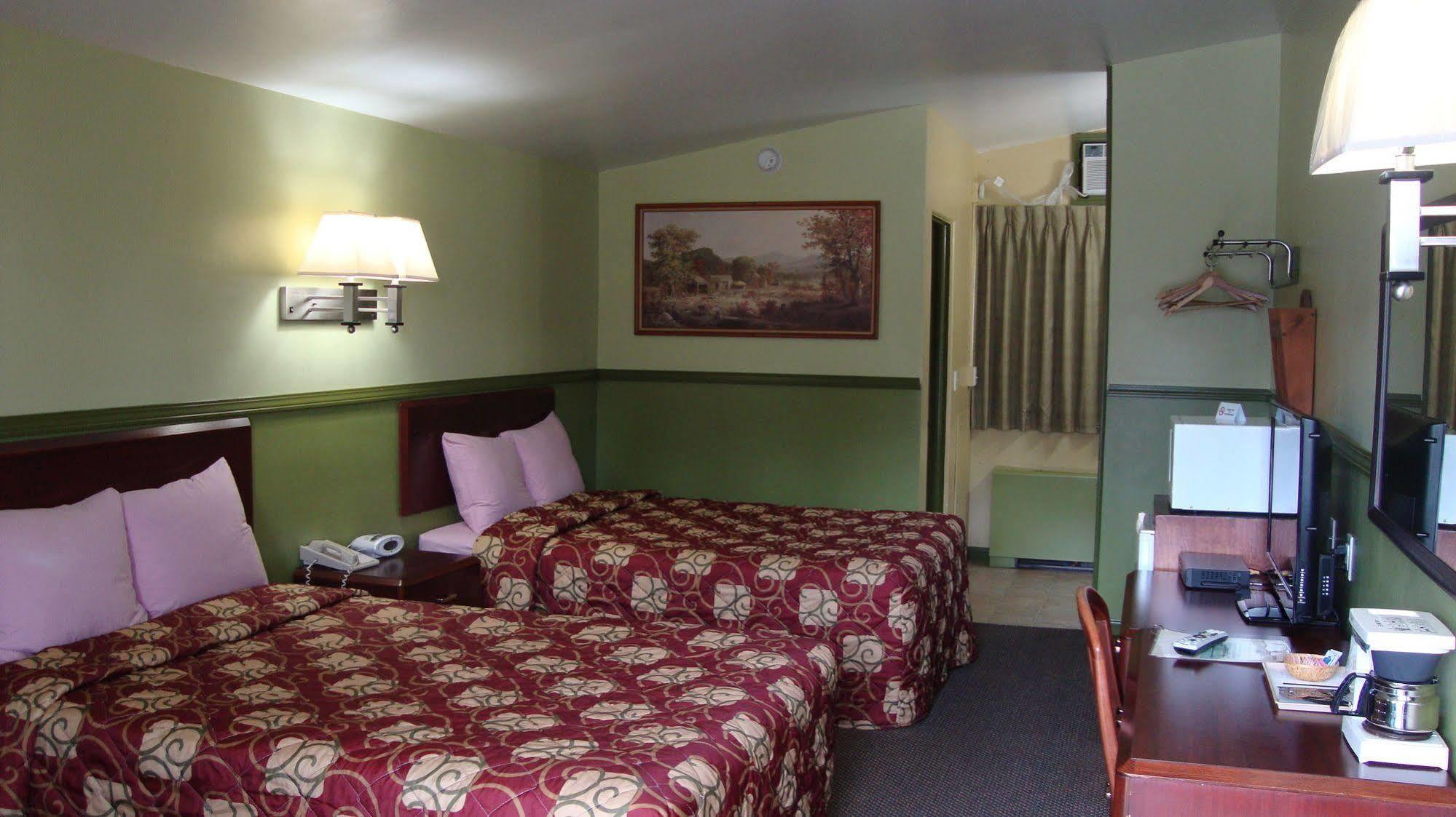 Pinconning Trail Inn Motel Ngoại thất bức ảnh