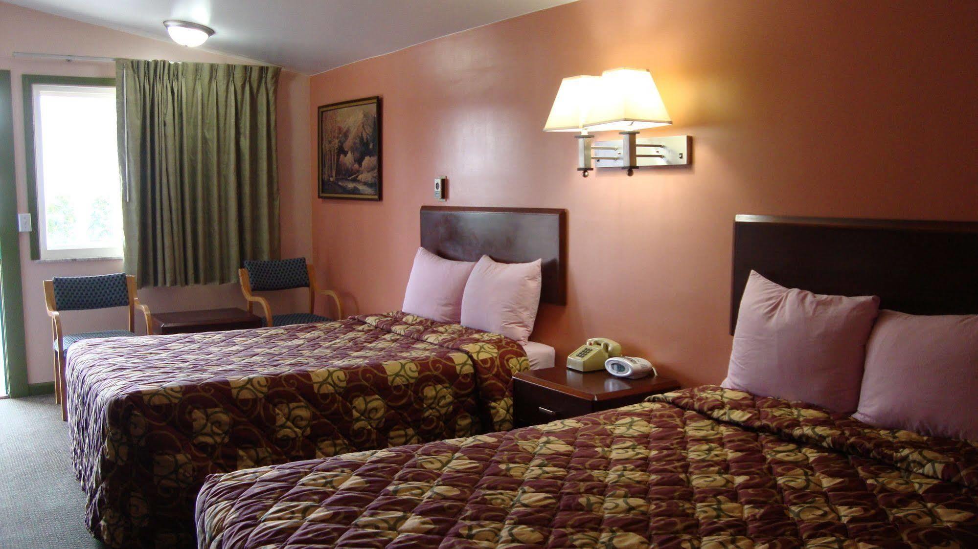 Pinconning Trail Inn Motel Ngoại thất bức ảnh