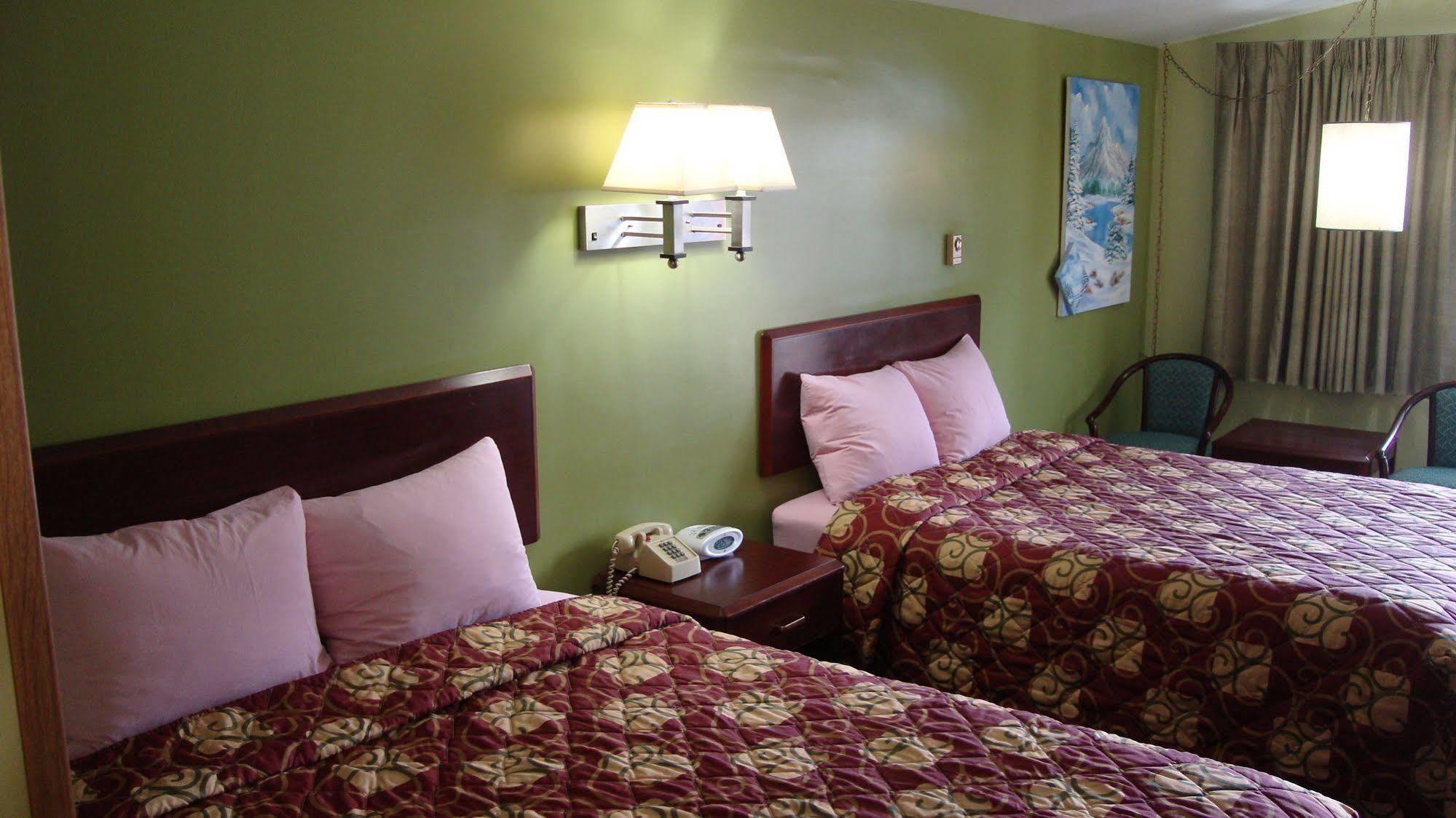 Pinconning Trail Inn Motel Ngoại thất bức ảnh